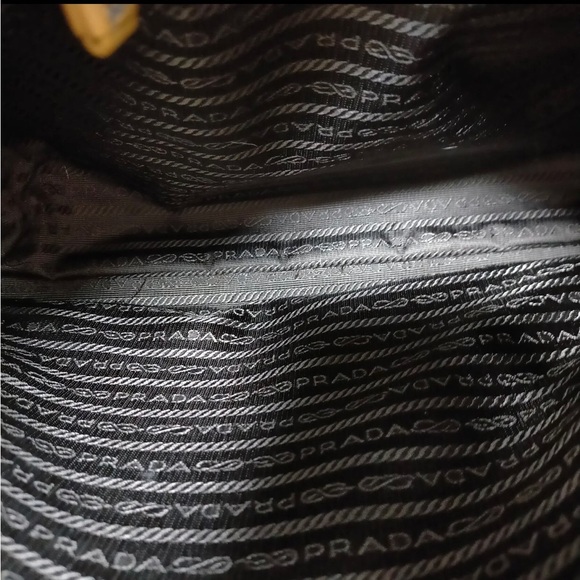 🌟FINAL 🌟Prada Vitello Leather Daino Tote/Shoulderbag. Tan Leather. 🌟 2x HP🌟 - Picture 8 of 9